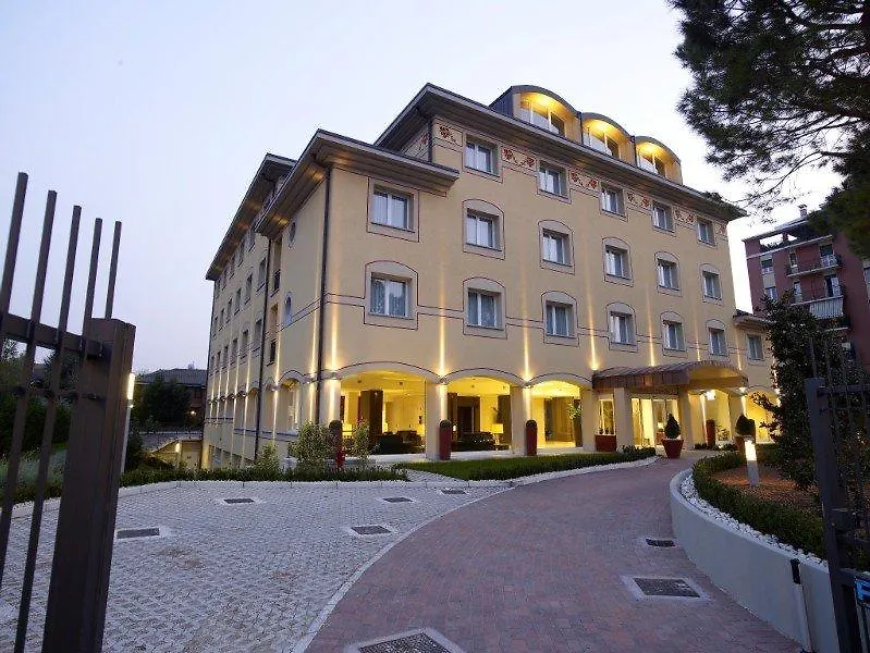 Virginia Palace Hotel Garbagnate Milanese 4*,  Italy