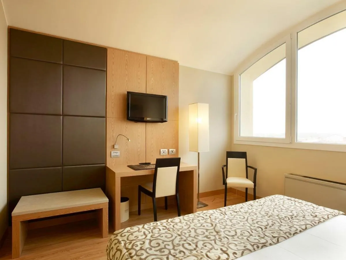 Virginia Palace Hotel Garbagnate Milanese
