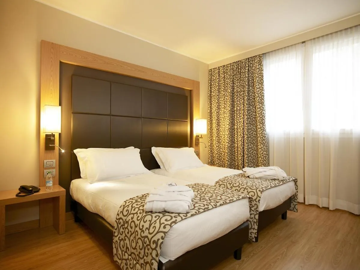 Virginia Palace Hotel Garbagnate Milanese