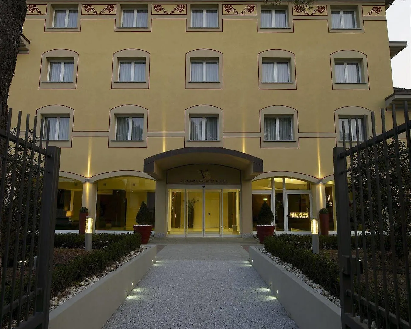 Virginia Palace Hotel Garbagnate Milanese