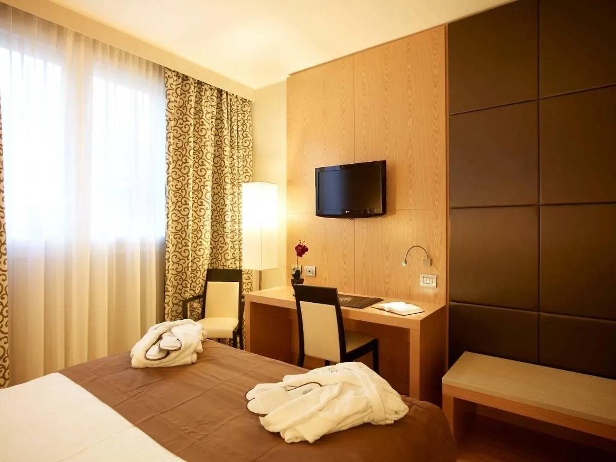 Virginia Palace Hotel Garbagnate Milanese