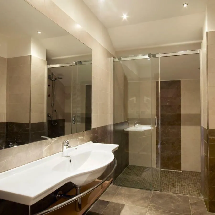 Virginia Palace Hotel Garbagnate Milanese 4*,  Italien